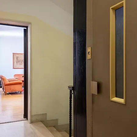 Charme E Lusso A San Pietro Apartment