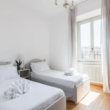 Apartment Charme E Lusso A San Pietro