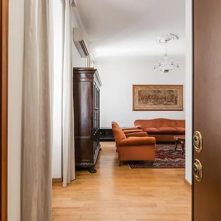 Charme E Lusso A San Pietro *